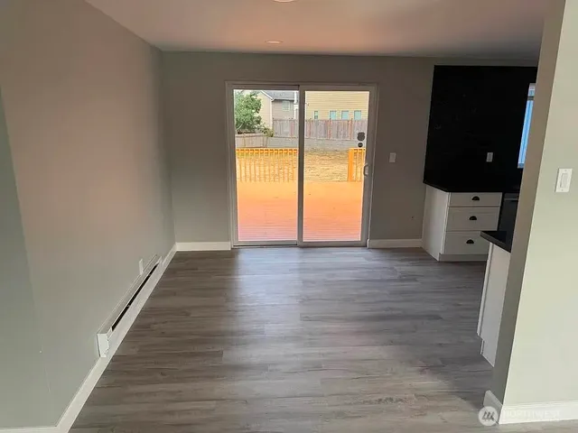 $3,750 | 14616 Ash Way, Lynnwood, WA 98087