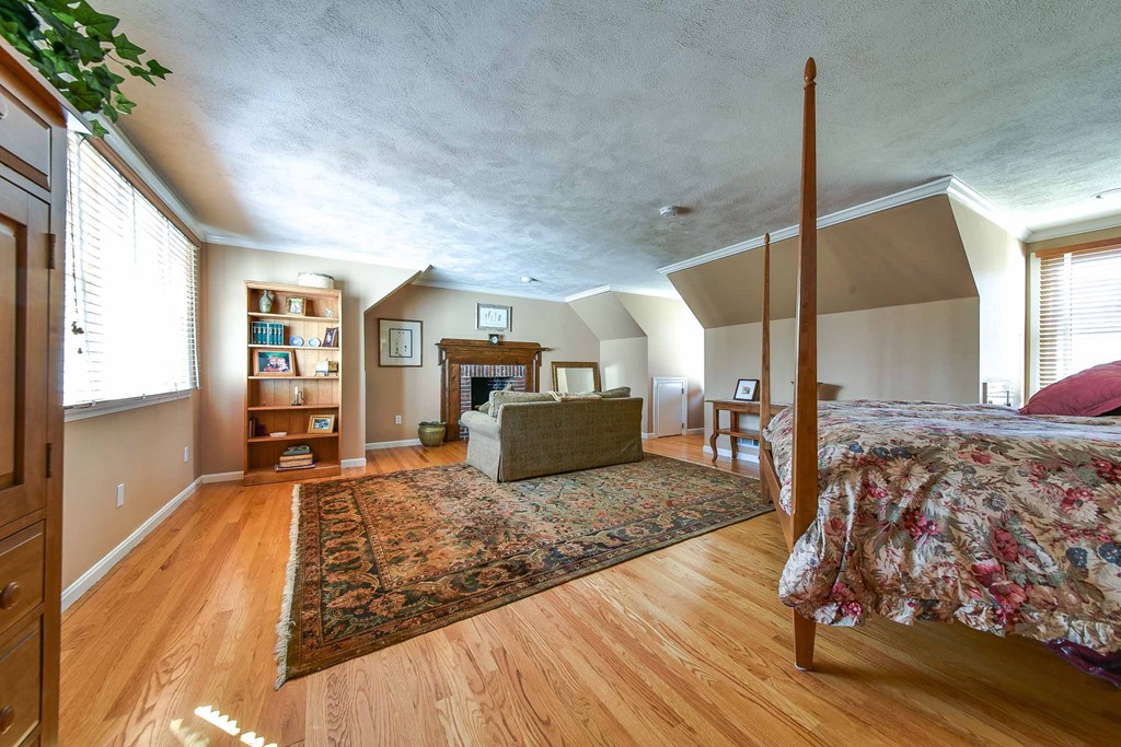 184 Ford Road Sudbury, MA 01776 - Photo 22 of 30 Gallery Image 22