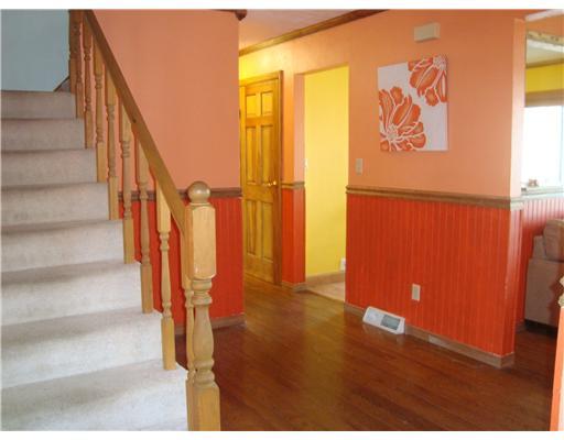 128 Chestnut Ridge Road Acme, PA 15610 - Photo 10 of 18 Entry/Foyer.