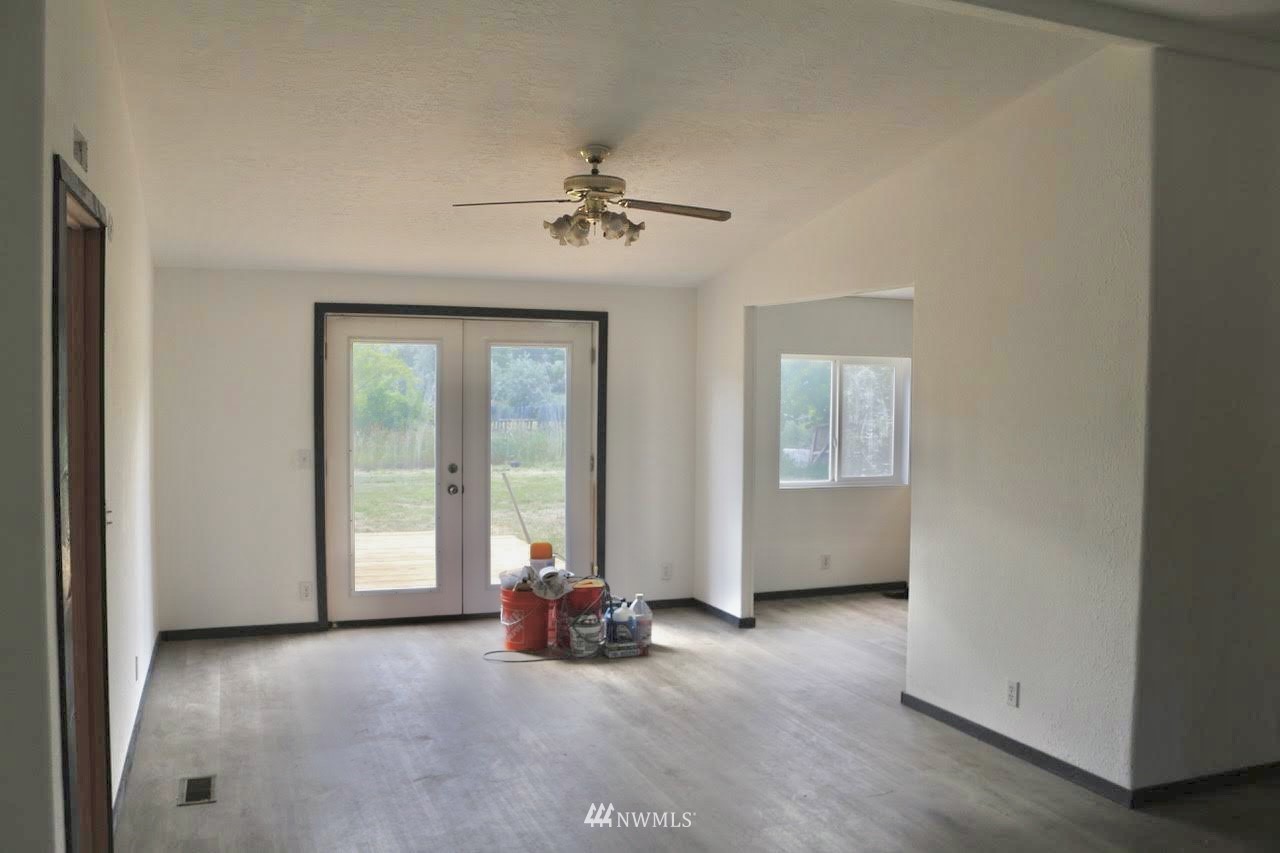 11 Emery Road Oroville, WA 98844 - Photo 10 of 29 Gallery Image 10