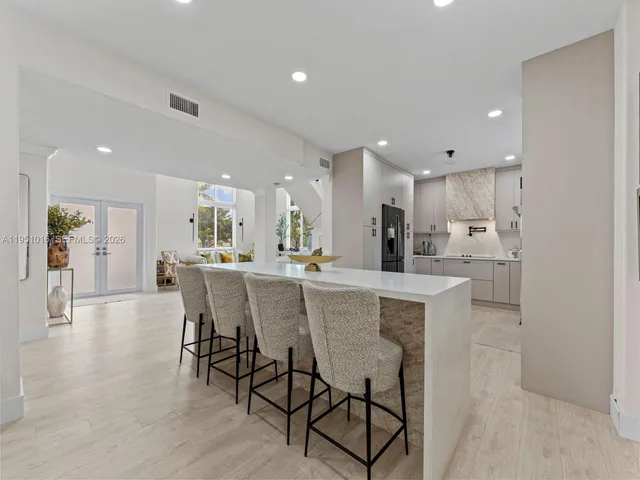 $1,150,000 | 5226 Southwest 160th Avenue, Miami, FL 33185