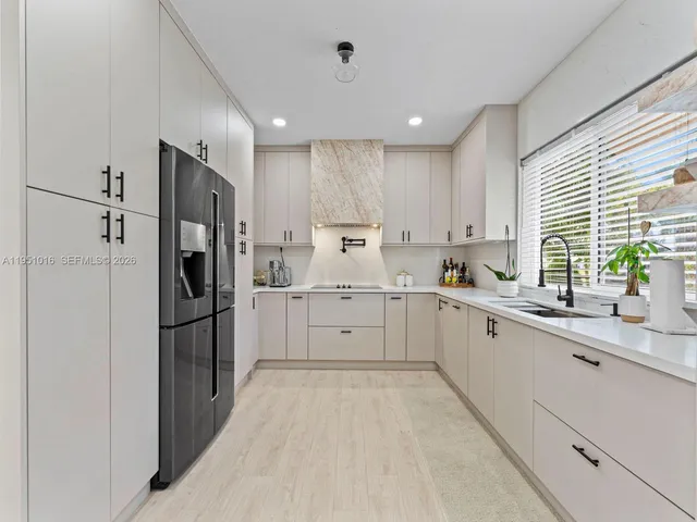 $1,150,000 | 5226 Southwest 160th Avenue, Miami, FL 33185