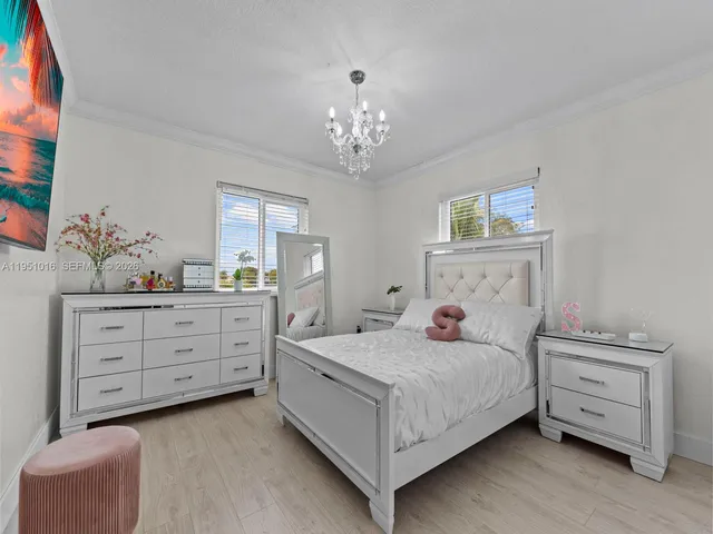 $1,150,000 | 5226 Southwest 160th Avenue, Miami, FL 33185