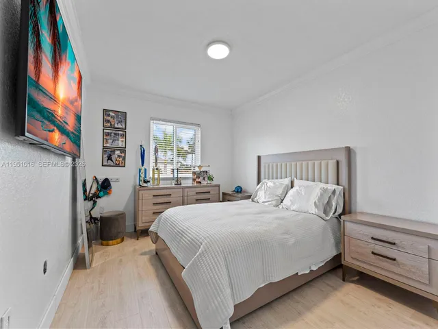 $1,150,000 | 5226 Southwest 160th Avenue, Miami, FL 33185