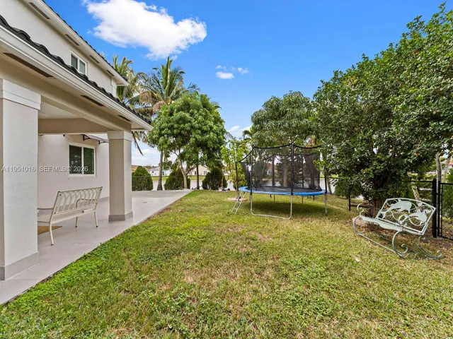 $1,150,000 | 5226 Southwest 160th Avenue, Miami, FL 33185