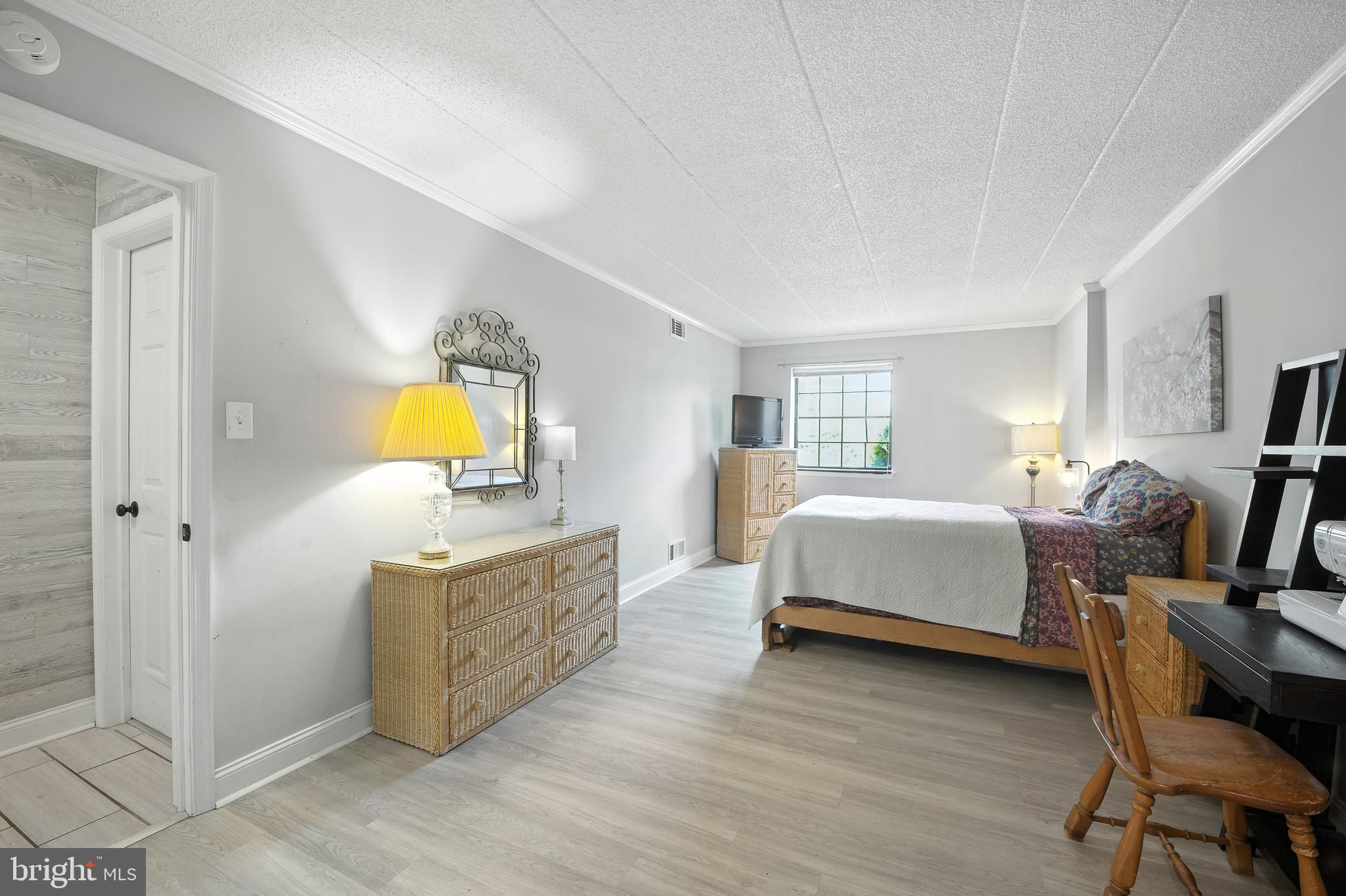 101 Riversedge Drive, Unit CONDO 101 Norristown, PA 19403 - Photo 18 of 23 Gallery Image 18