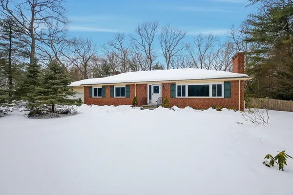 $1,199,000 | 5 Crest Drive West, Dover, MA 02030