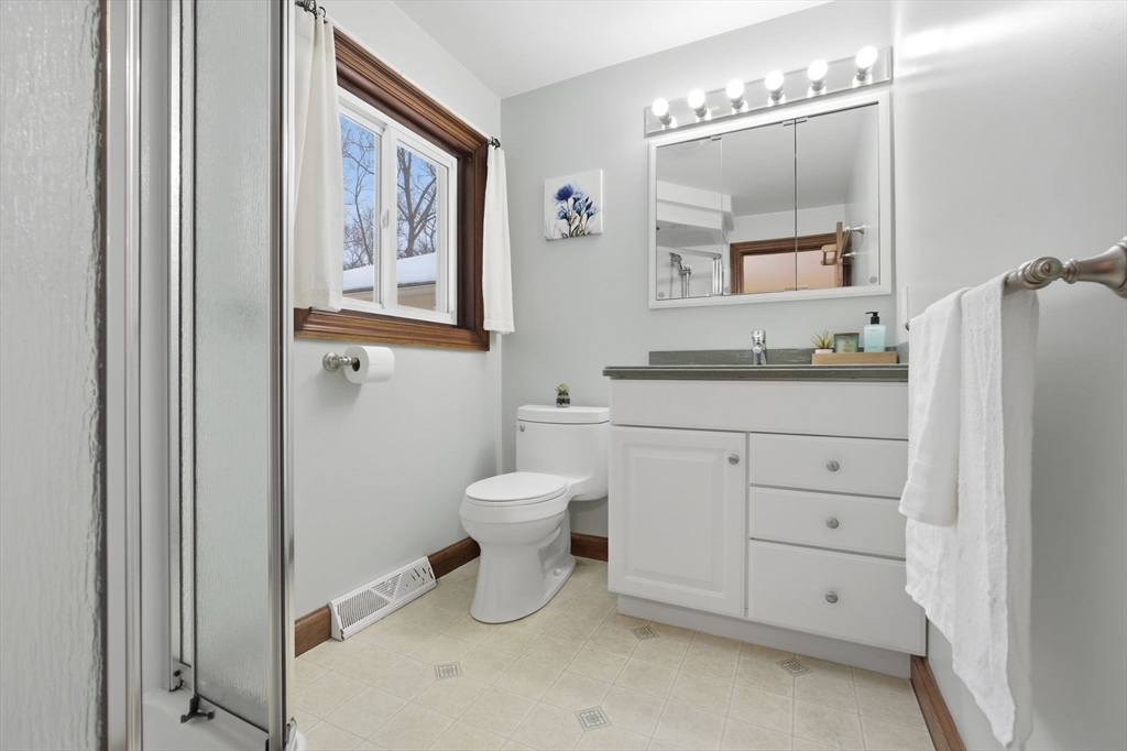5 Crest Drive West Dover, MA 02030 - Photo 10 of 26