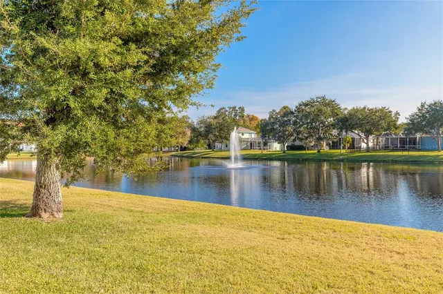 a view of an entryway with a livingroom