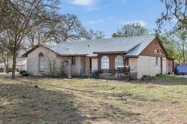 $289,900 | 213 Indian Oak Drive, Bastrop, TX 78602