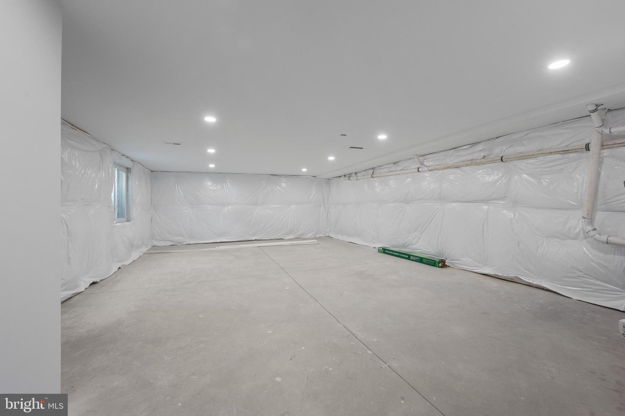 492 Ellis Avenue Lawnside, NJ 08045 - Photo 30 of 33