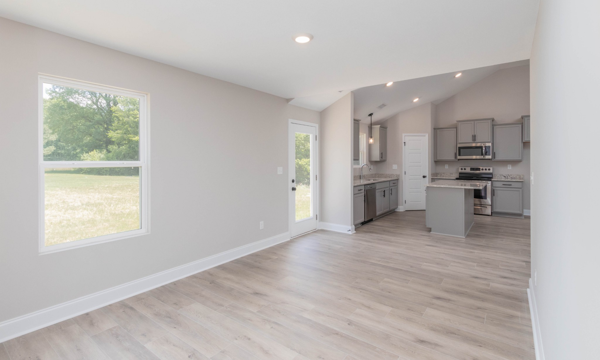 311 Old Columbia Road Dickson, TN 37055 - Photo 19 of 34 Gallery Image 19