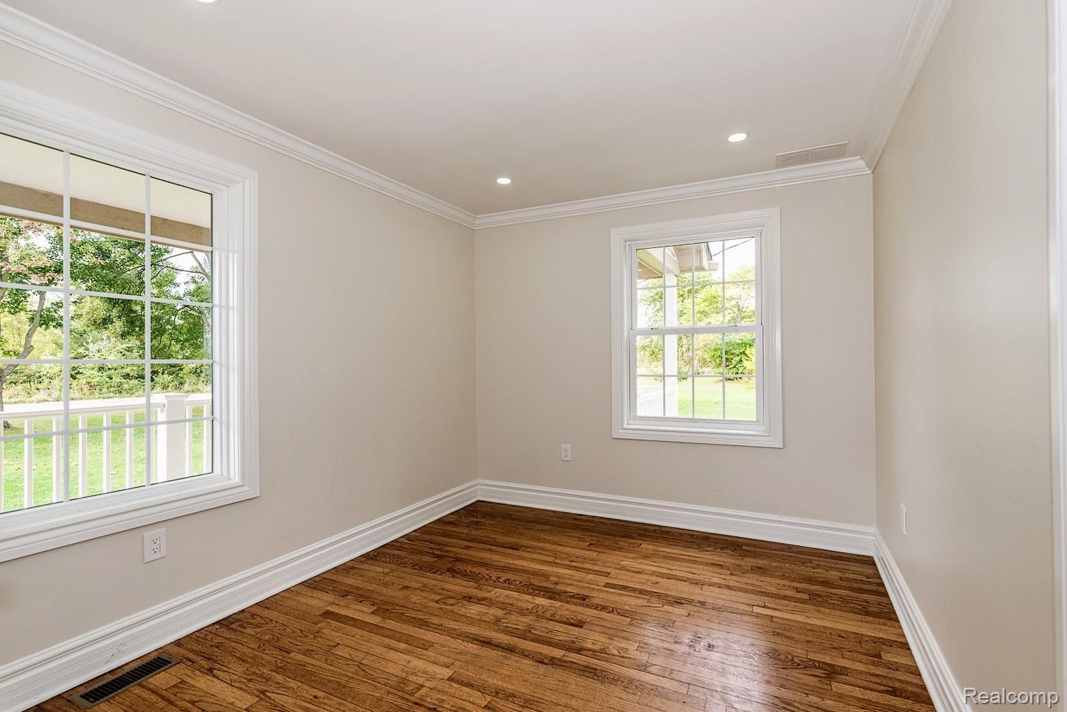 25101 Rust Road New Boston, MI 48164 - Photo 49 of 61 DSC_5701.jpg