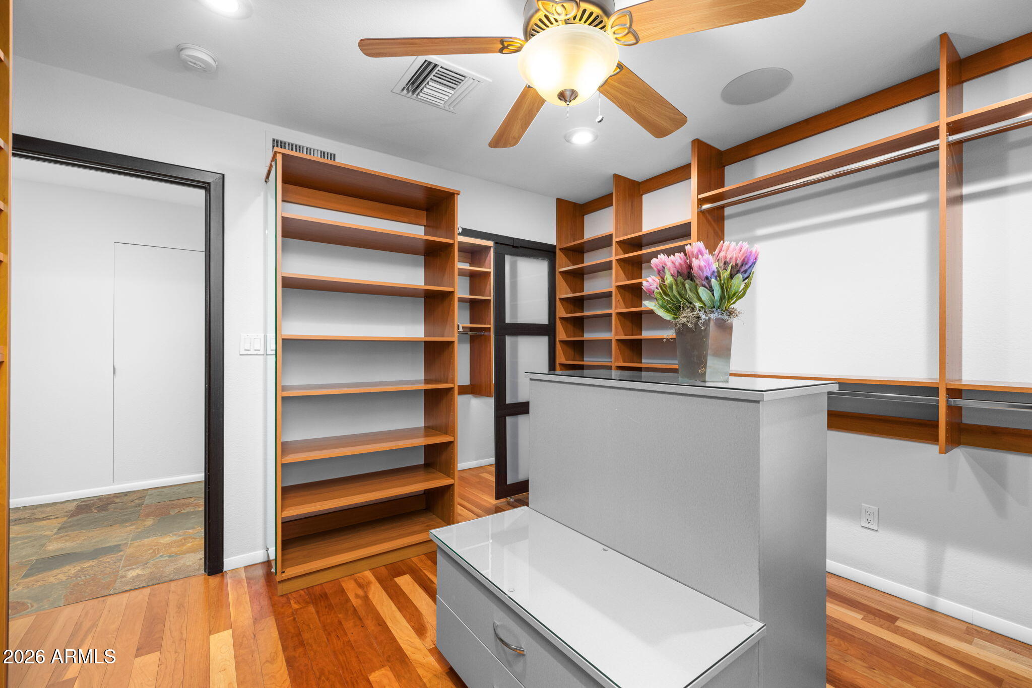 717 East Royal Palm Road Phoenix, AZ 85020 - Photo 21 of 40 closet 4