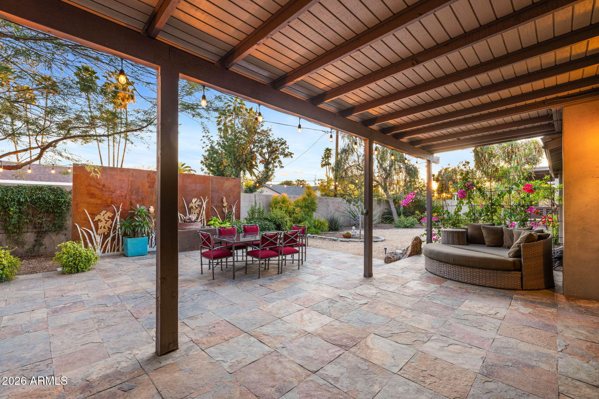 717 East Royal Palm Road Phoenix, AZ 85020 - Photo 28 of 40 Award winning backyard design