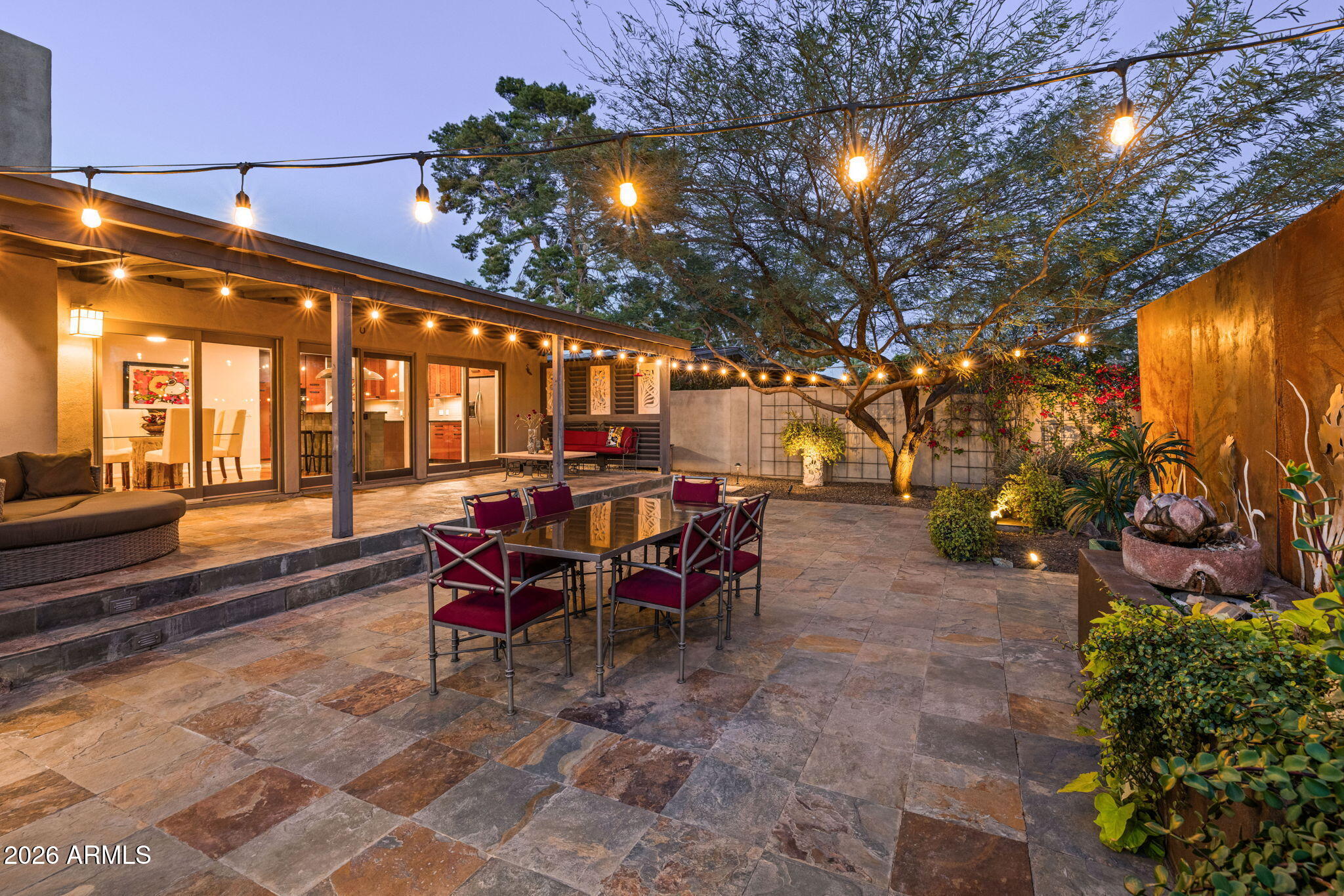 717 East Royal Palm Road Phoenix, AZ 85020 - Photo 37 of 40 Outdoor living space