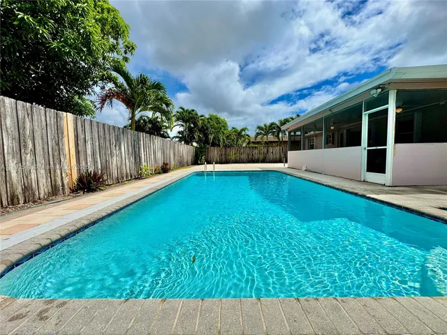 $480,000 | 6875 Northwest 1st Court, Margate, FL 33063