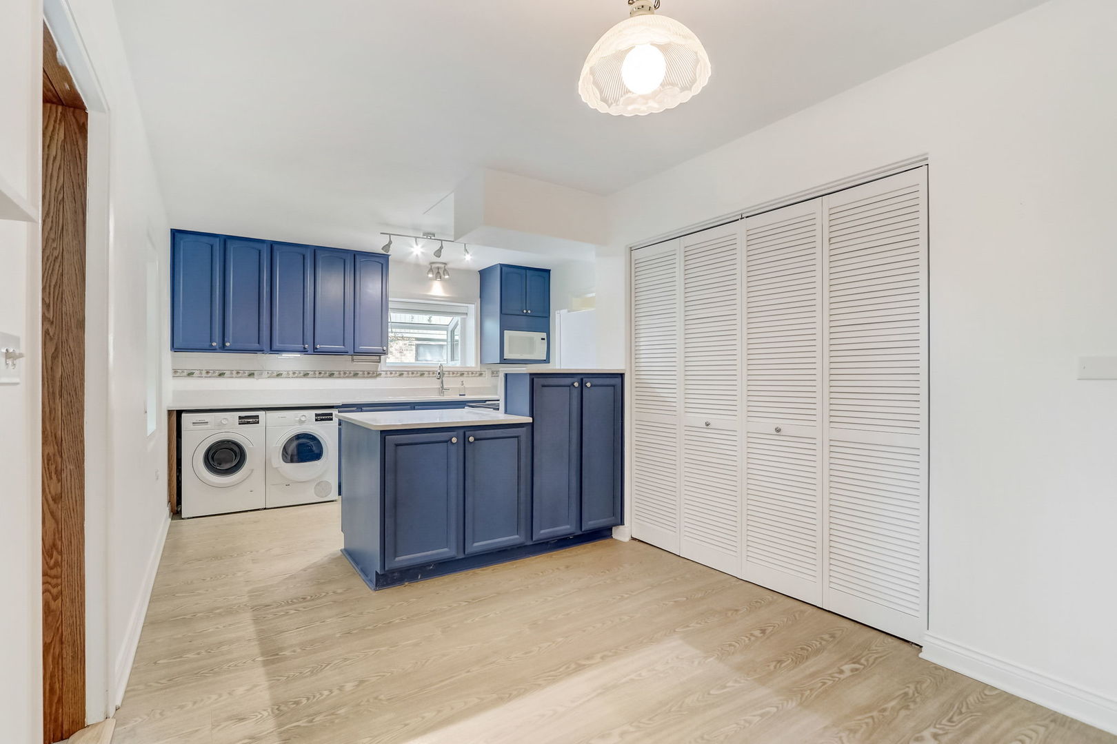 525 East Baldwin Road Palatine, IL 60074 - Photo 10 of 29 Gallery Image 10