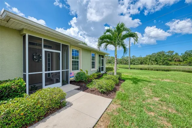 $349,800 | 371 Capulet Drive, Venice, FL 34292
