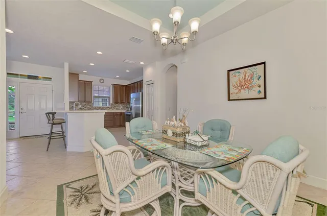 $349,800 | 371 Capulet Drive, Venice, FL 34292