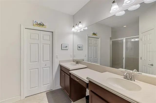 $349,800 | 371 Capulet Drive, Venice, FL 34292