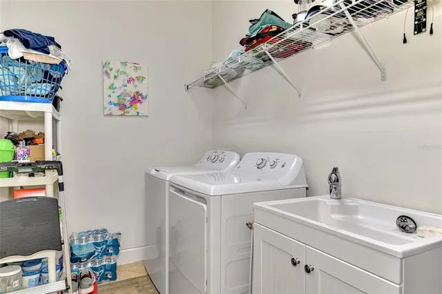 $349,800 | 371 Capulet Drive, Venice, FL 34292