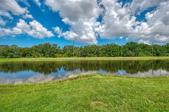 $349,800 | 371 Capulet Drive, Venice, FL 34292