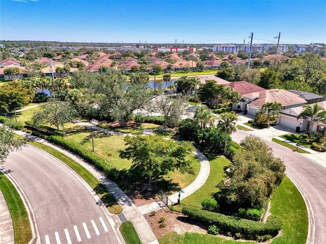 $349,800 | 371 Capulet Drive, Venice, FL 34292