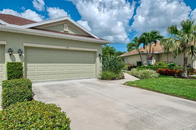 $349,800 | 371 Capulet Drive, Venice, FL 34292