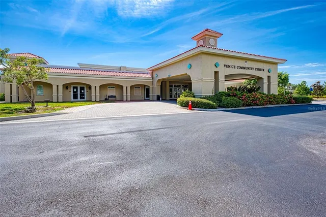 $349,800 | 371 Capulet Drive, Venice, FL 34292