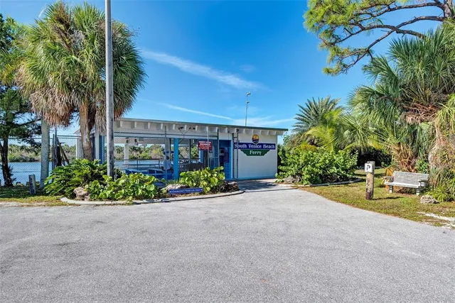 $349,800 | 371 Capulet Drive, Venice, FL 34292