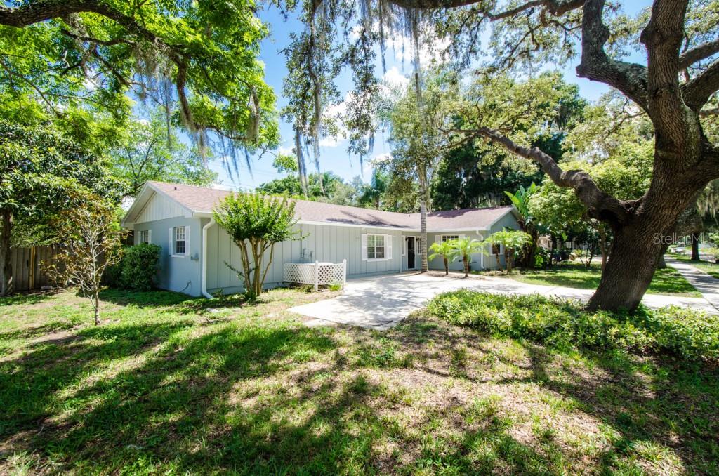 515 Woodcrest Road Brandon, FL 33511 - Photo 1 of 1 Exterior Front