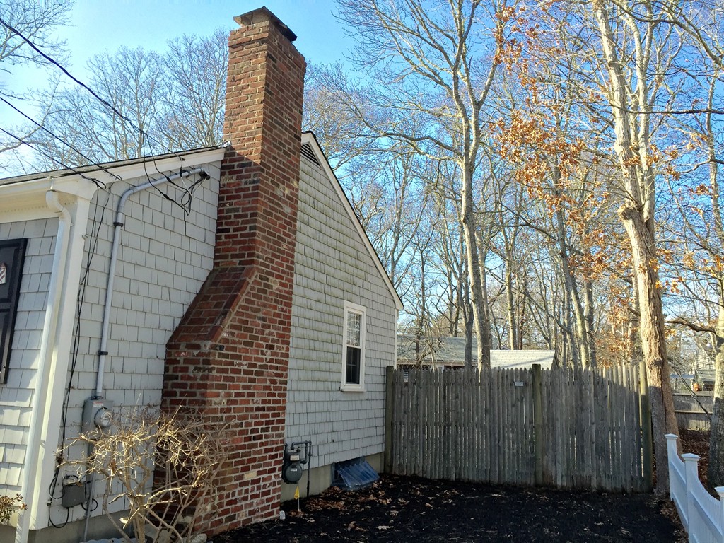 24 Deep Brook Road Yarmouth, MA 02673 - Photo 4 of 29 Gallery Image 4