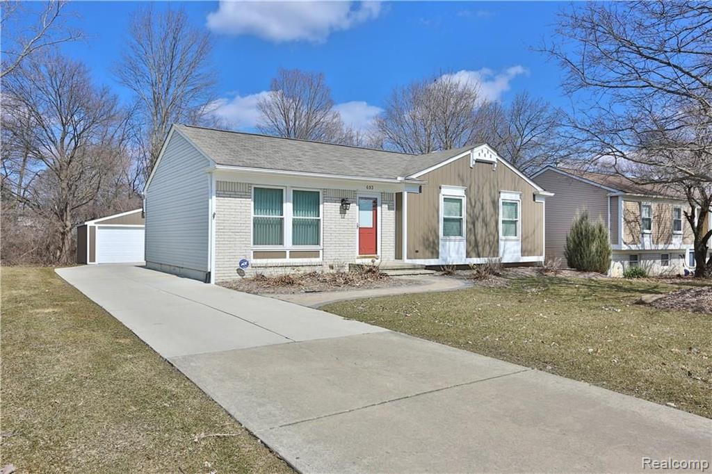693 Bolinger Street Rochester Hills, MI 48307 - Photo 1 of 21