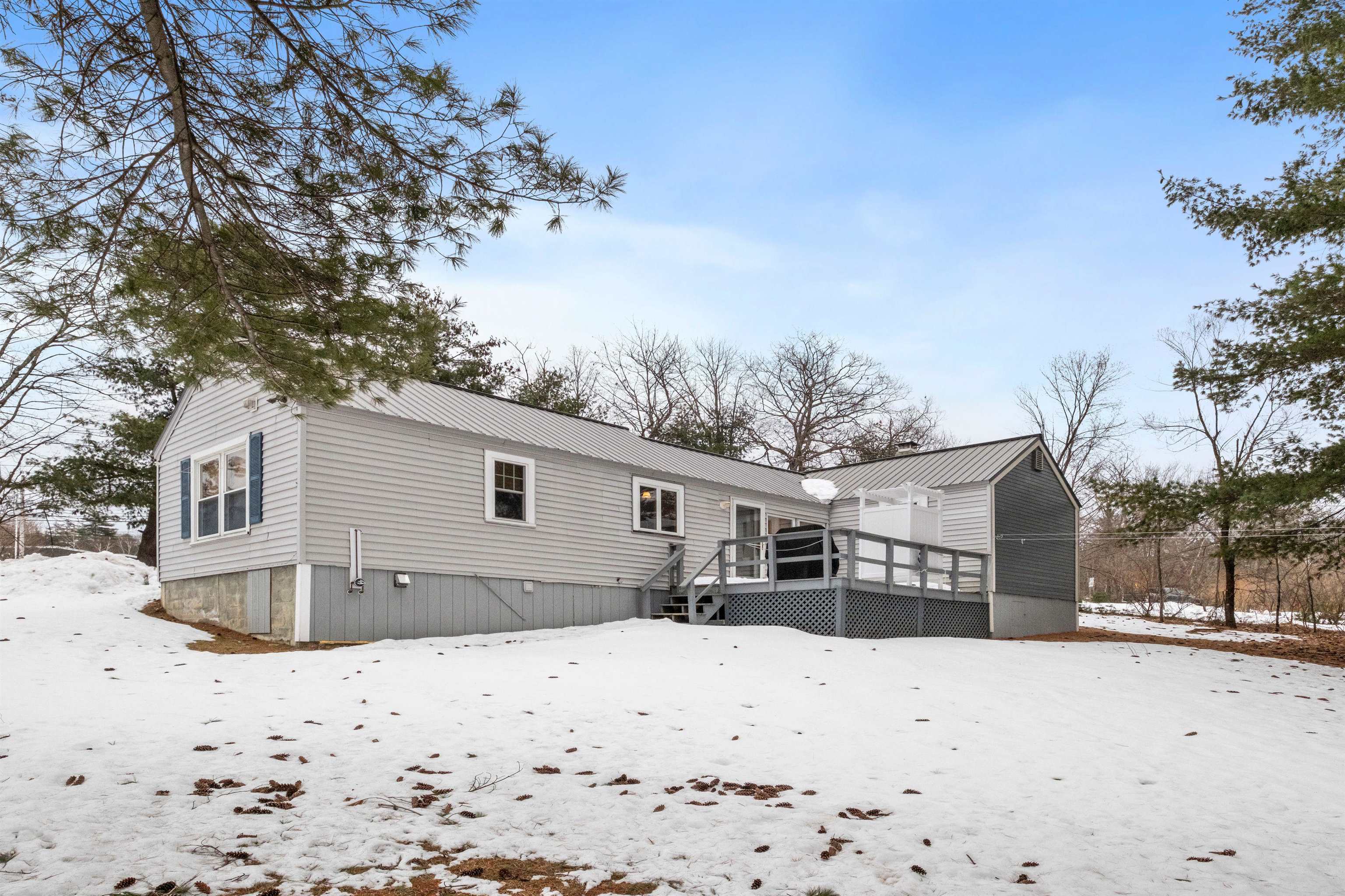 3 Parade Road Meredith, NH 03253 - Photo 2 of 40