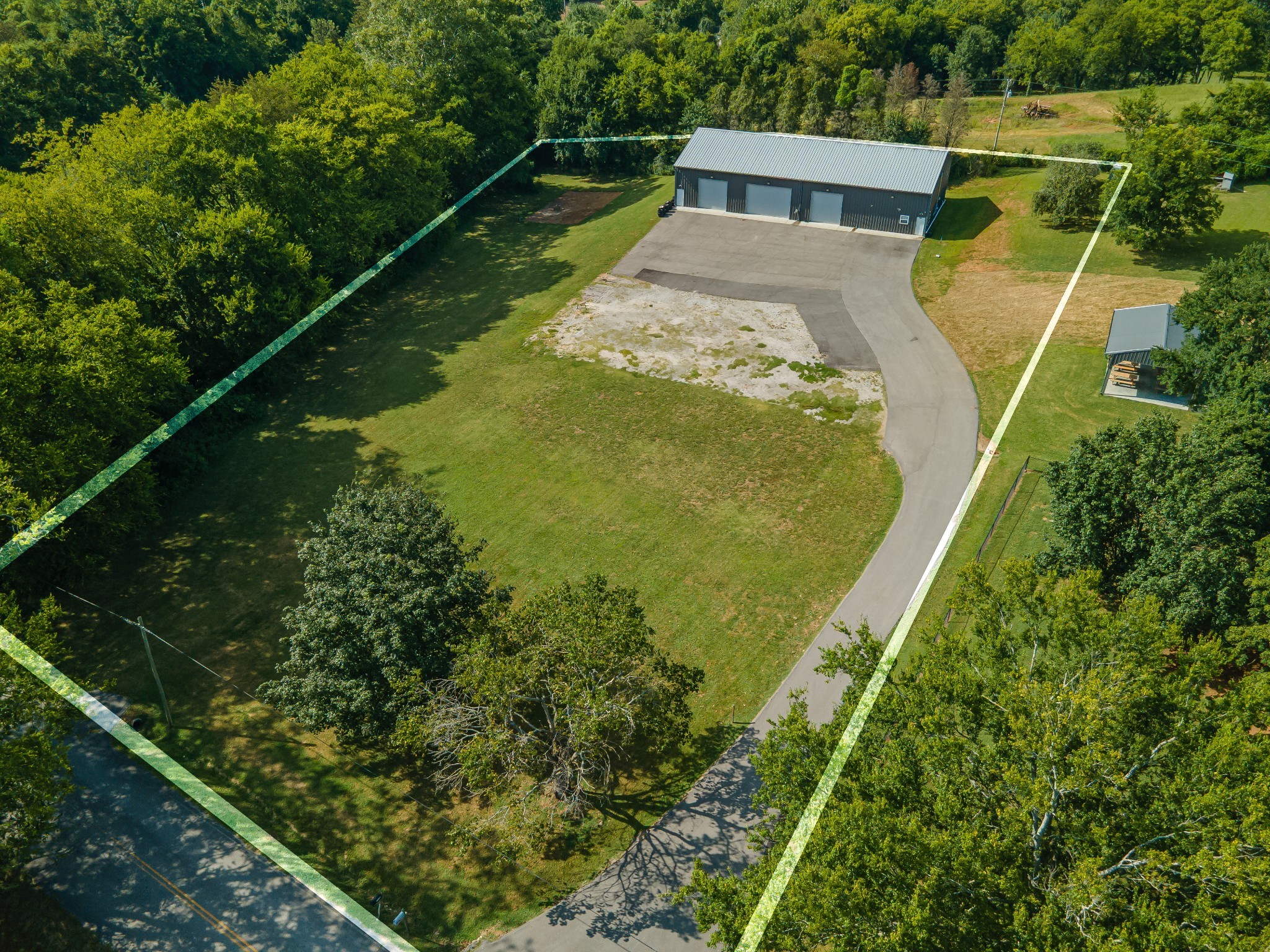 1060 South Cross Bridges Road Mount Pleasant, TN 38474 - Photo 2 of 20 Gallery Image 2
