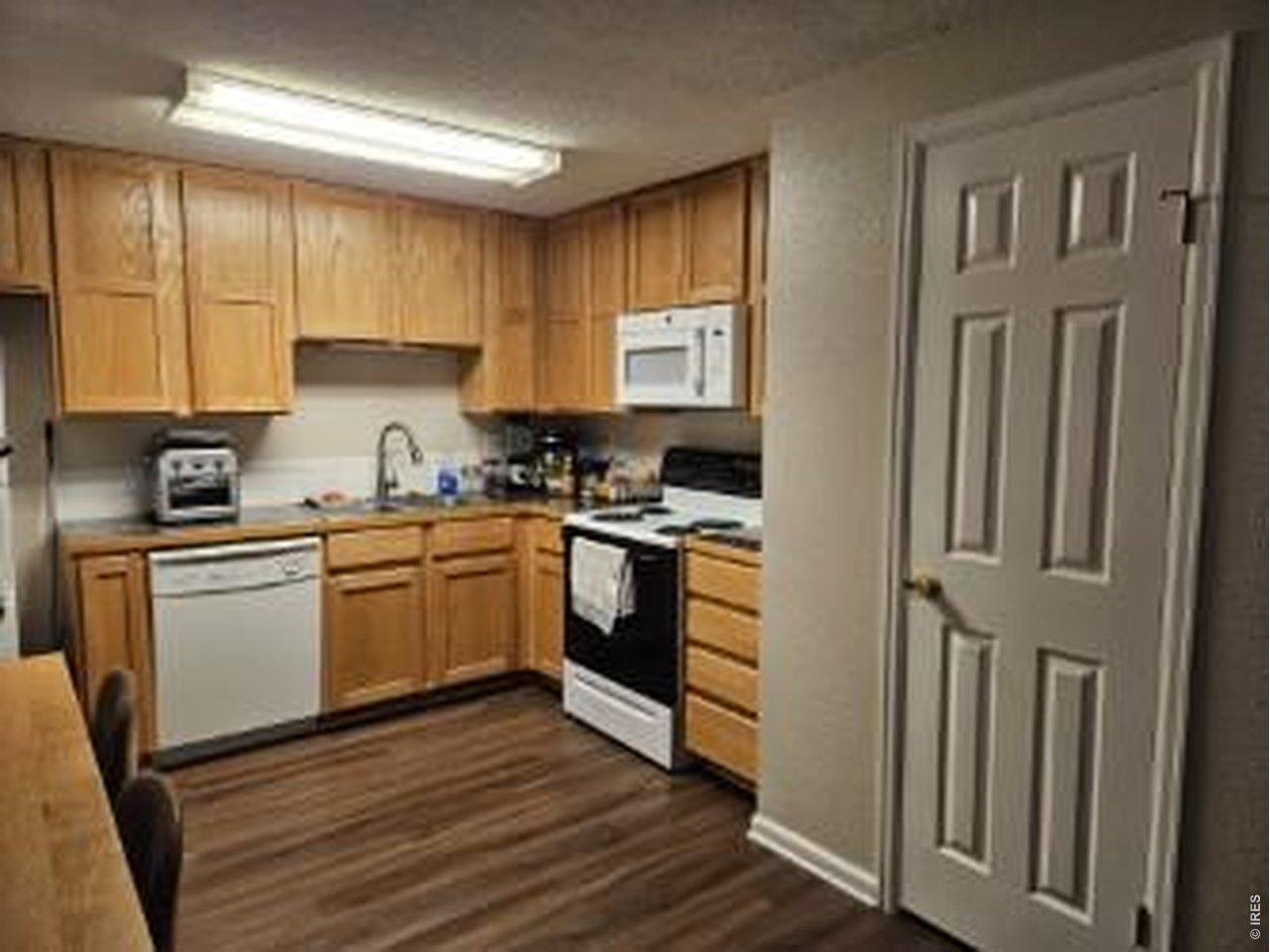 925 Columbia Road, Unit 111 Fort Collins, CO 80525 - Photo 11 of 16 Kitchen