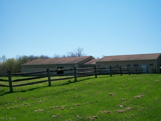 9405 Brakeman Road Chardon, OH 44024 - Photo 4 of 23