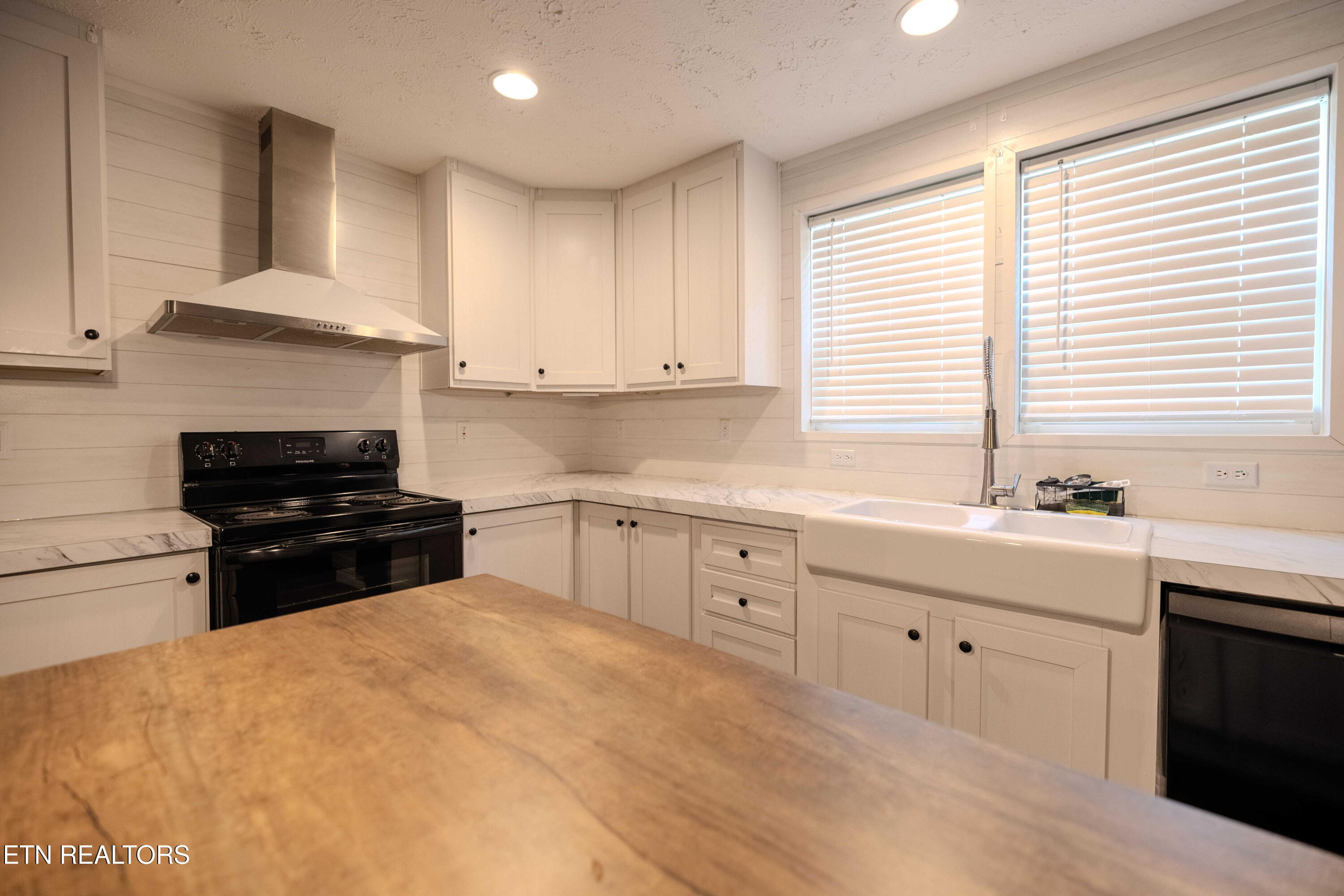 848 Black Mountain Road Dunlap, TN 37327 - Photo 15 of 32 Rylanmedia-15