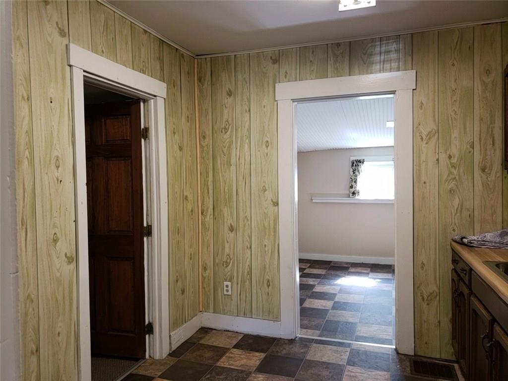 328 North Burnett Road Springfield, OH 45503 - Photo 6 of 14 Gallery Image 6