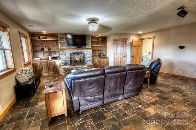 $850,000 | 168 Laramie Heights, Andrews, NC 28901