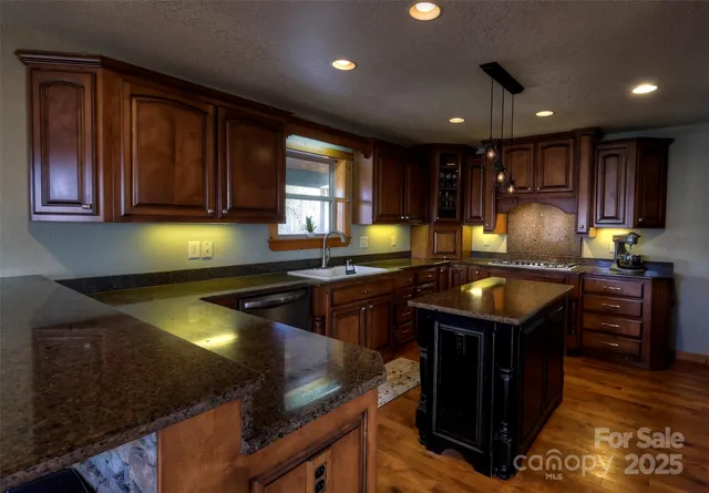 $850,000 | 168 Laramie Heights, Andrews, NC 28901