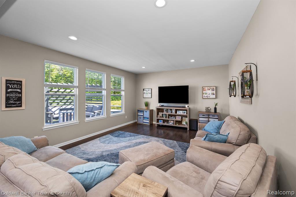 1228 Cannonade Loop Howell, MI 48843 - Photo 16 of 49 Gallery Image 16