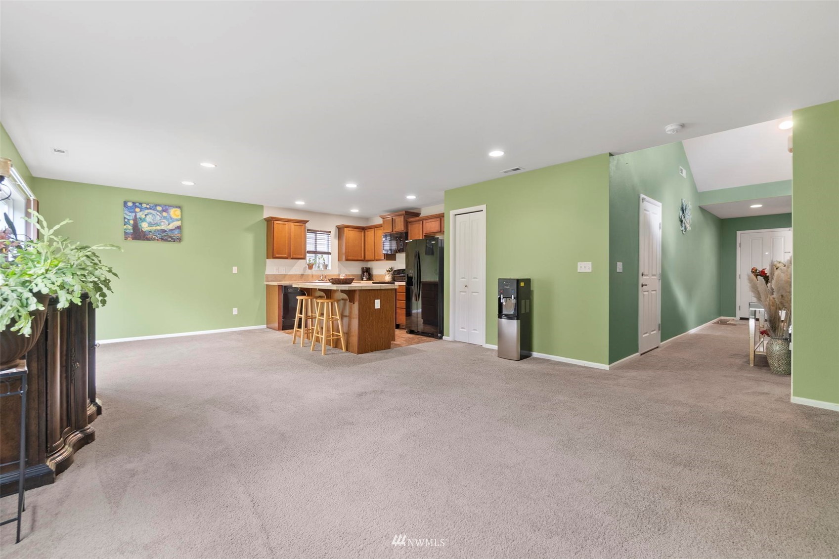 6735 Inlay Street Southeast Lacey, WA 98513 - Photo 4 of 23 Gallery Image 4