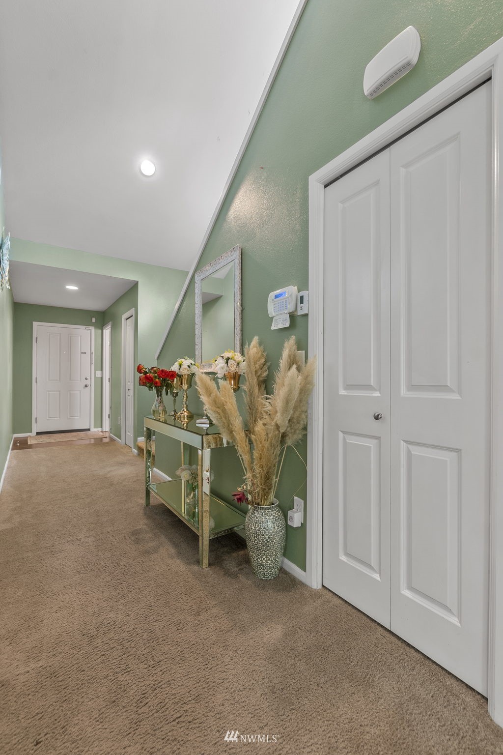 6735 Inlay Street Southeast Lacey, WA 98513 - Photo 8 of 23 Gallery Image 8