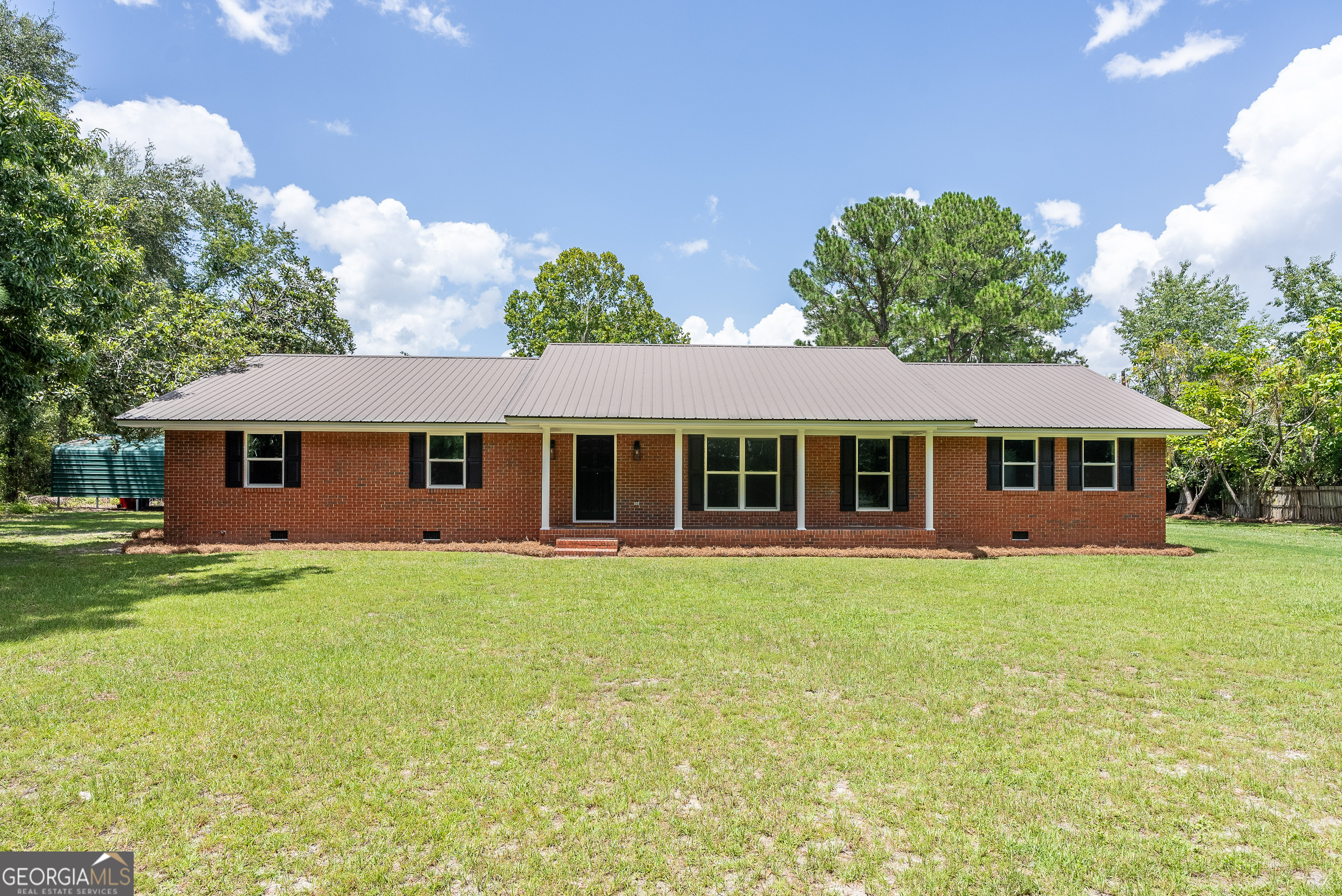 115 Travis Trail Waycross, GA 31503 - Photo 7 of 37