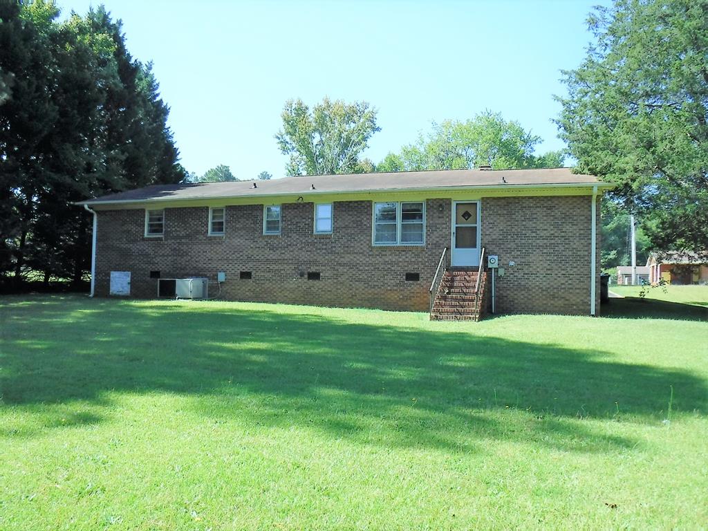 208 Manning Road Greenwood, SC 29649 - Photo 3 of 28 Gallery Image 3
