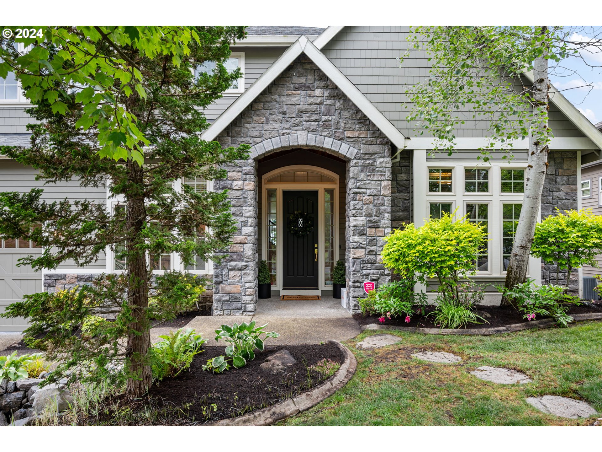 4023 Northwest Riggs Drive Portland, OR 97229 - Photo 2 of 48 Gallery Image 2