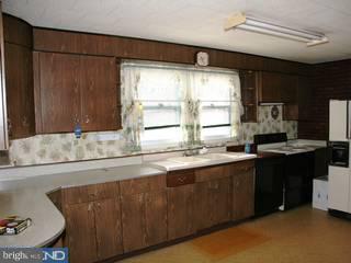 988 Fritztown Road Sinking Spring, PA 19608 - Photo 3 of 6
