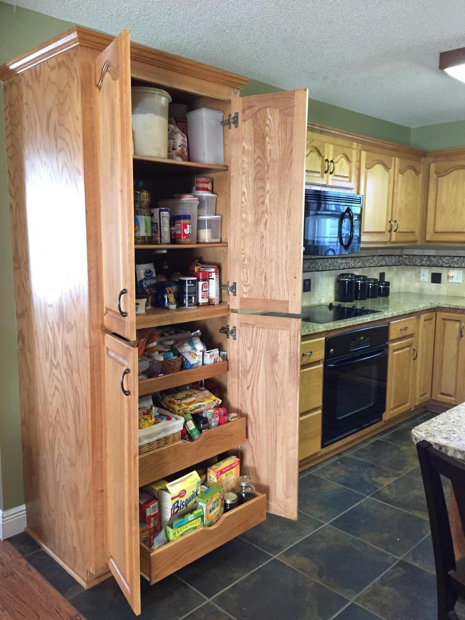 14766 Jim Byrd Road Biloxi, MS 39532 - Photo 13 of 61 kitchen 7 (pullouts)